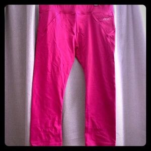 Lorna Jane Pink Capri Leggings